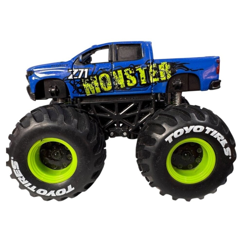Masinuta‎ Maisto Fresh Metal Earth Shocker, die cast Monster Truck